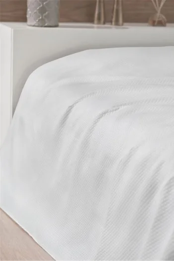Arien Serisi Karo Kapitone Otel Pikesi