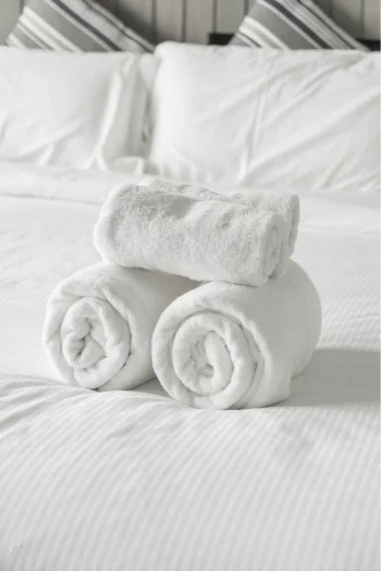 Avesis Serisi 16/1 Open-End İplik Otel Havlusu