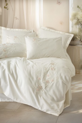 Cotton Box 3D Nakışlı Saten Çift Kişilik Nevresim Takımı Aira Ekru