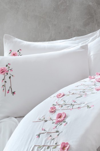 Cotton Box 3D Nakışlı Saten Çift Kişilik Nevresim Takımı Perla Beyaz