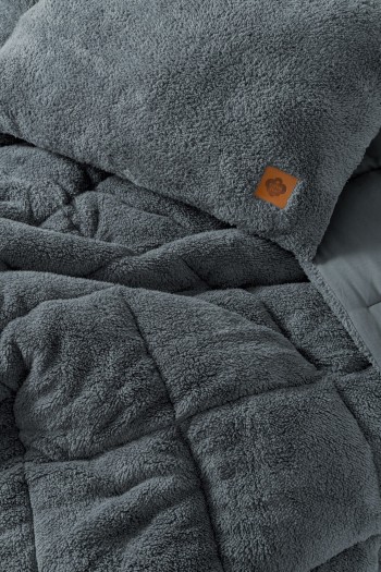 Cotton Box Çift Kişilik Peluş Yorgan Seti Gri 195x215 cm Cotton Box Çift Kişilik Peluş Yorgan Seti Gri 195x215 cm