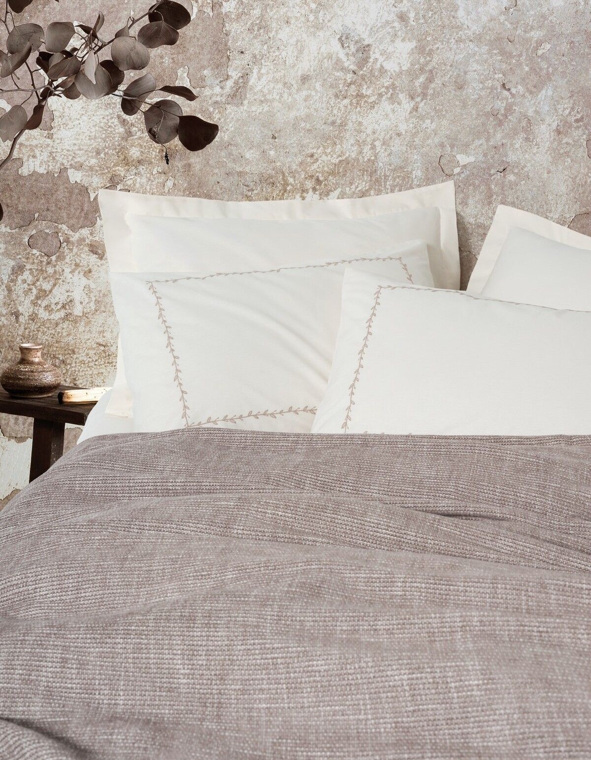 Cotton Box Embrova Çift Kişilik Pike Takımı Şönil Loom Bej Cotton Box Embrova Çift Kişilik Pike Takımı Şönil Loom Bej