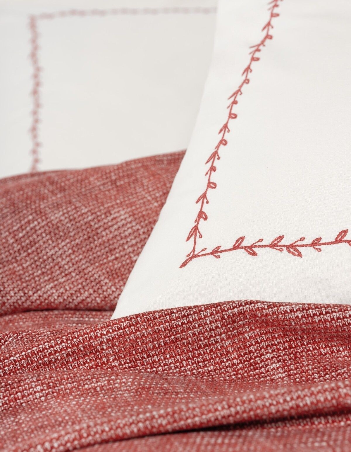 Cotton Box Embrova Çift Kişilik Pike Takımı Şönil Loom Bordo