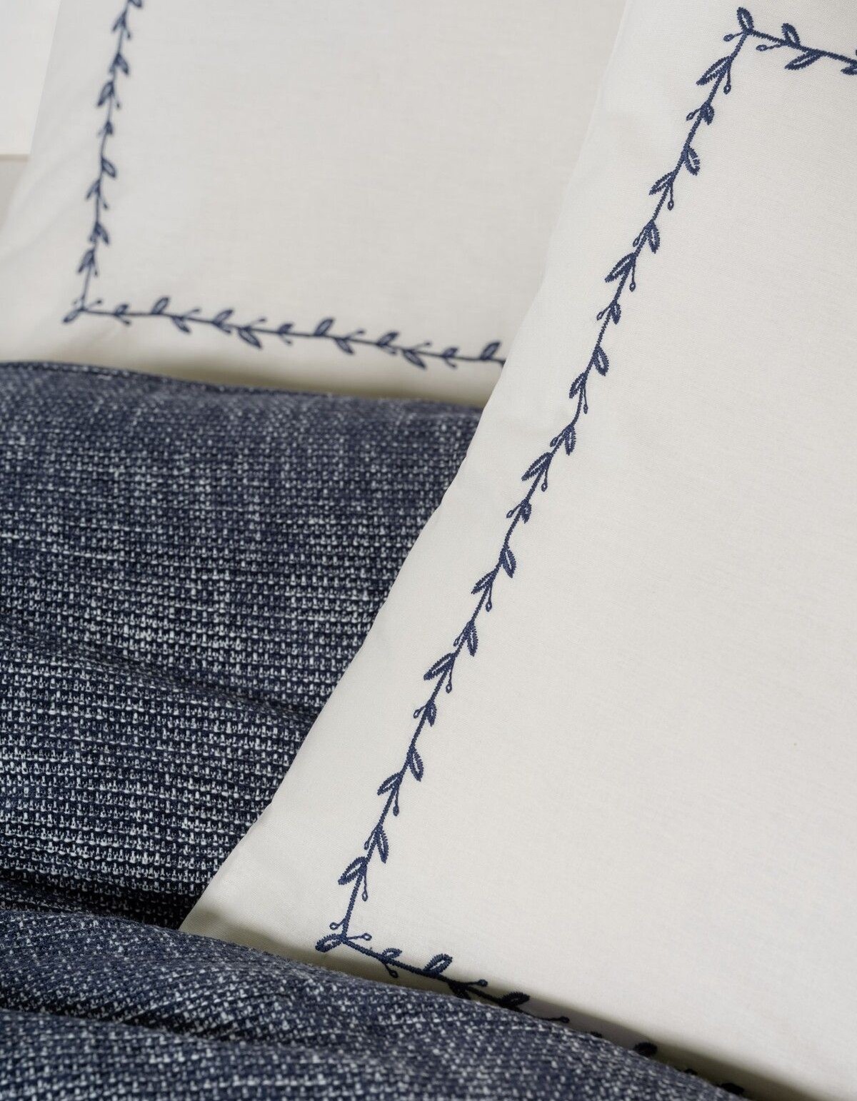 Cotton Box Embrova Çift Kişilik Pike Takımı Şönil Loom Lacivert