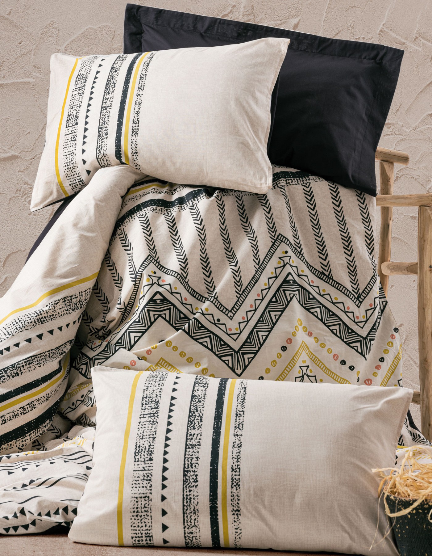 Cotton Box Ethnic Ranforce Tek Kişilik Nevresim Takimi Elvira Siyah Cotton Box Ethnic Ranforce Tek Kişilik Nevresim Takimi Elvira Siyah