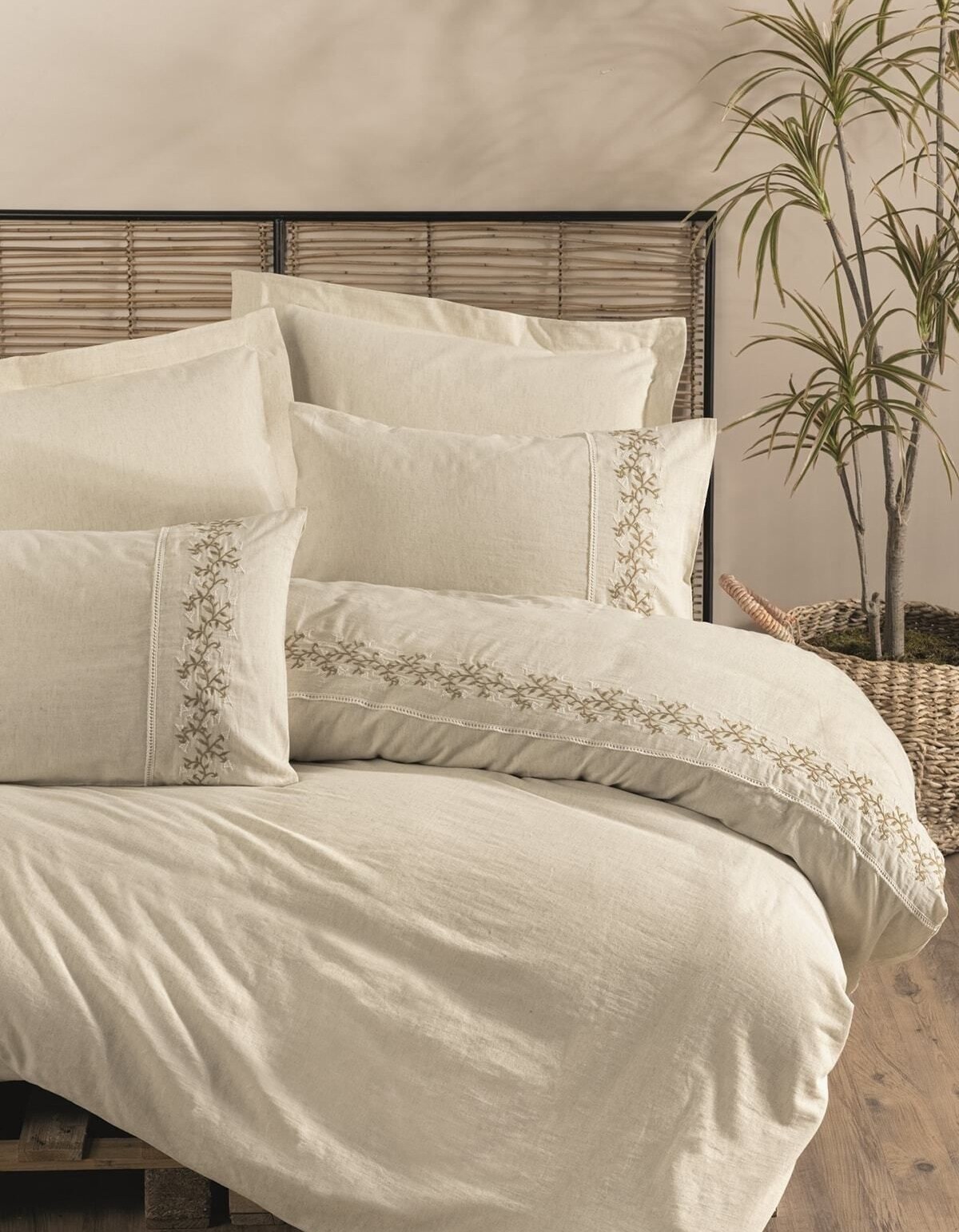 Cotton Box Keten Çift Kişilik Nevresim Takımı Darian Cotton Box Keten Çift Kişilik Nevresim Takımı Darian