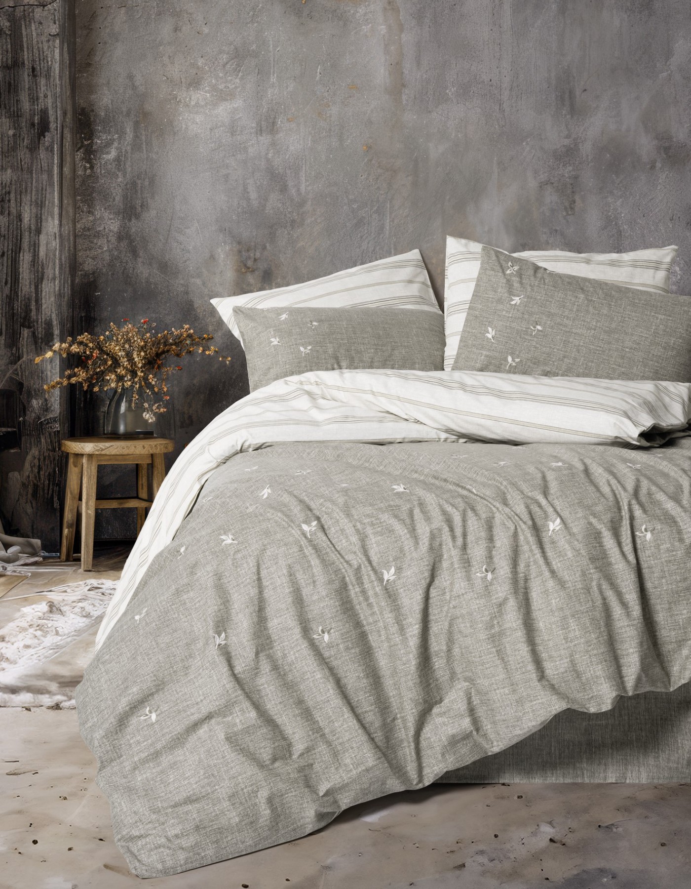 Cotton Box Klein Nakışlı Çift Kişilik Nevresim Takımı Moke Kahve