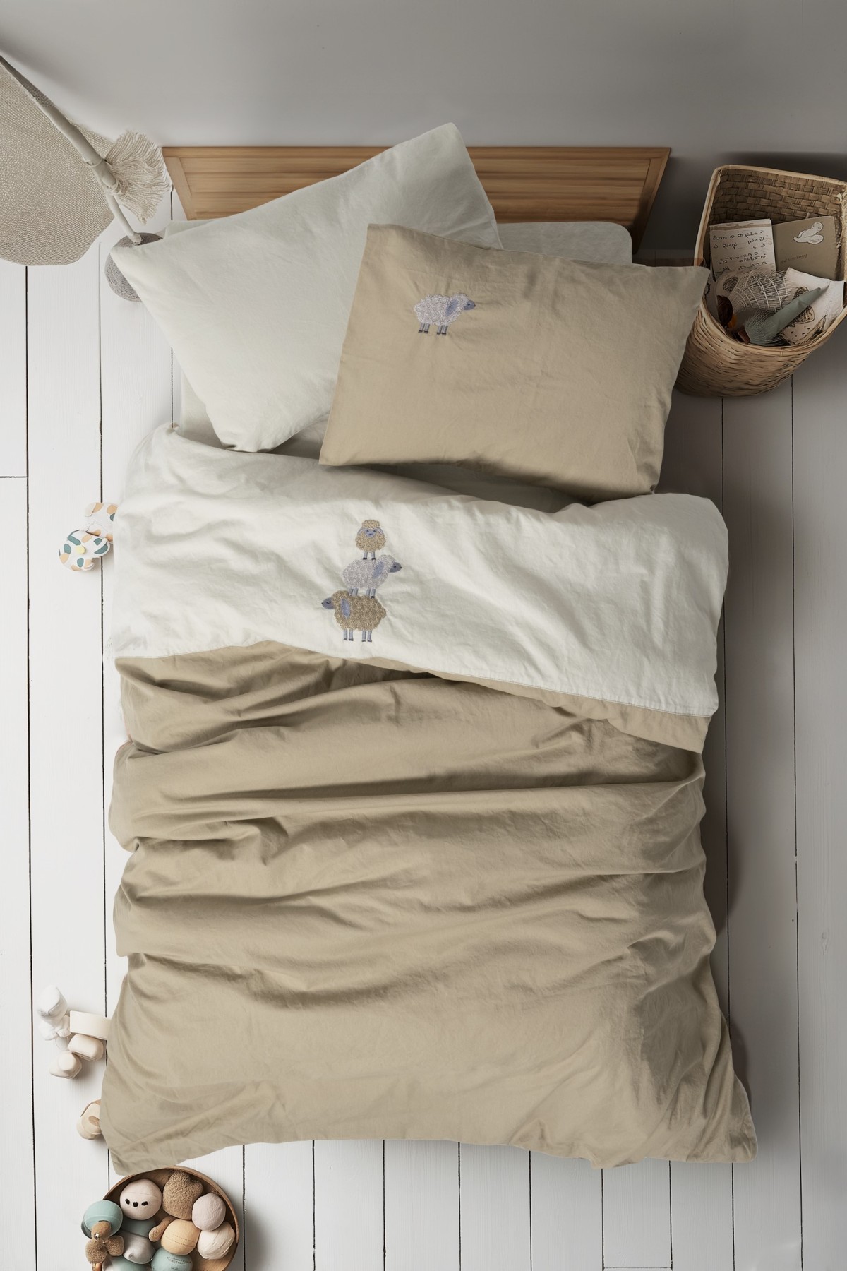 Cotton Box Nakişli Bebek Nevresim Takimi Lamp Bej Cotton Box Nakişli Bebek Nevresim Takimi Lamp Bej