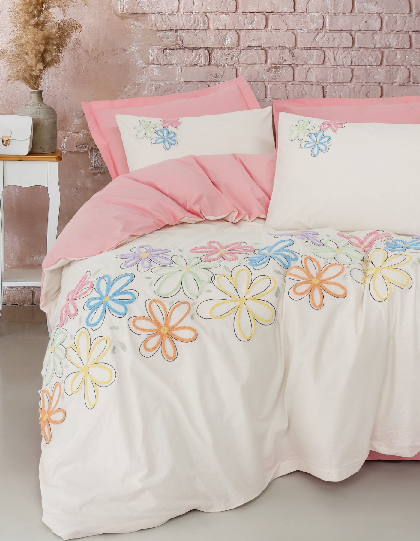 Cotton Box Puff Nakışlı Çift Kişilik Nevresim Takımı Bellis Pembe