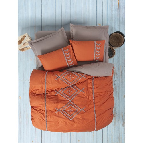 Cotton Box Puff Nakışlı Çift Kişilik Nevresim Takımı Liya Kiremit-Bej Cotton Box Puff Nakışlı Çift Kişilik Nevresim Takımı Liya Kiremit-Bej