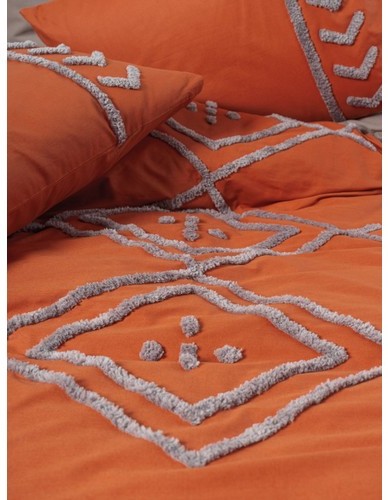 Cotton Box Puff Nakışlı Çift Kişilik Nevresim Takımı Liya Kiremit-Bej Cotton Box Puff Nakışlı Çift Kişilik Nevresim Takımı Liya Kiremit-Bej