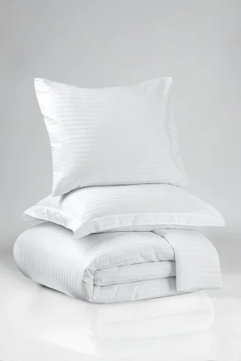 Hermes Serisi 83Tel Pamuk Polyester Saten Otel Nevresim Takımı 1cm Çizgili