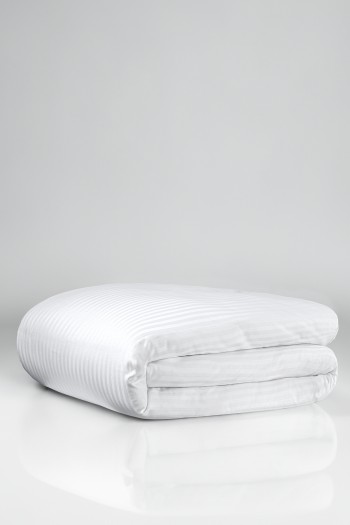 Hermes Serisi 83Tel Pamuk Polyester Saten Otel Nevresimi 1cm Çizgili