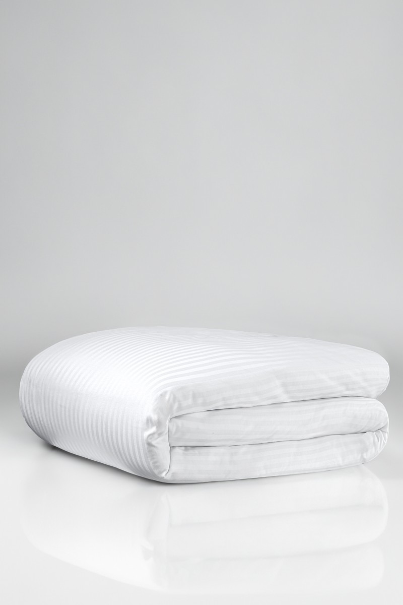 Hermes Serisi 83Tel Pamuk Polyester Saten Otel Nevresimi 1cm Çizgili