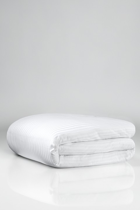 Hermes Serisi 83Tel Pamuk Polyester Saten Otel Nevresimi 1cm Çizgili