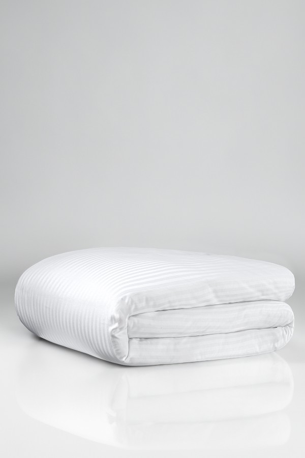 Hermes Serisi 83Tel Pamuk Polyester Saten Otel Nevresimi 1cm Çizgili
