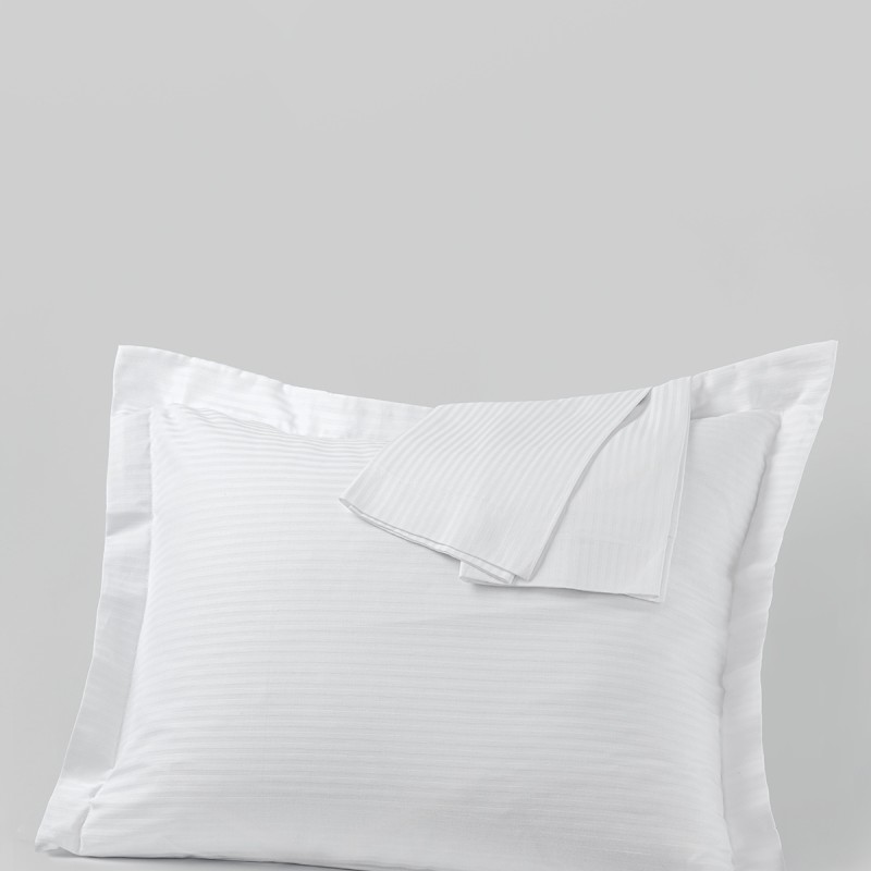 Risus Serisi 83Tel Pamuk Saten Otel Yastık Kılıfı 0,5cm Çizgili Risus Serisi 83Tel Pamuk Saten Otel Yastık Kılıfı 0,5cm Çizgili