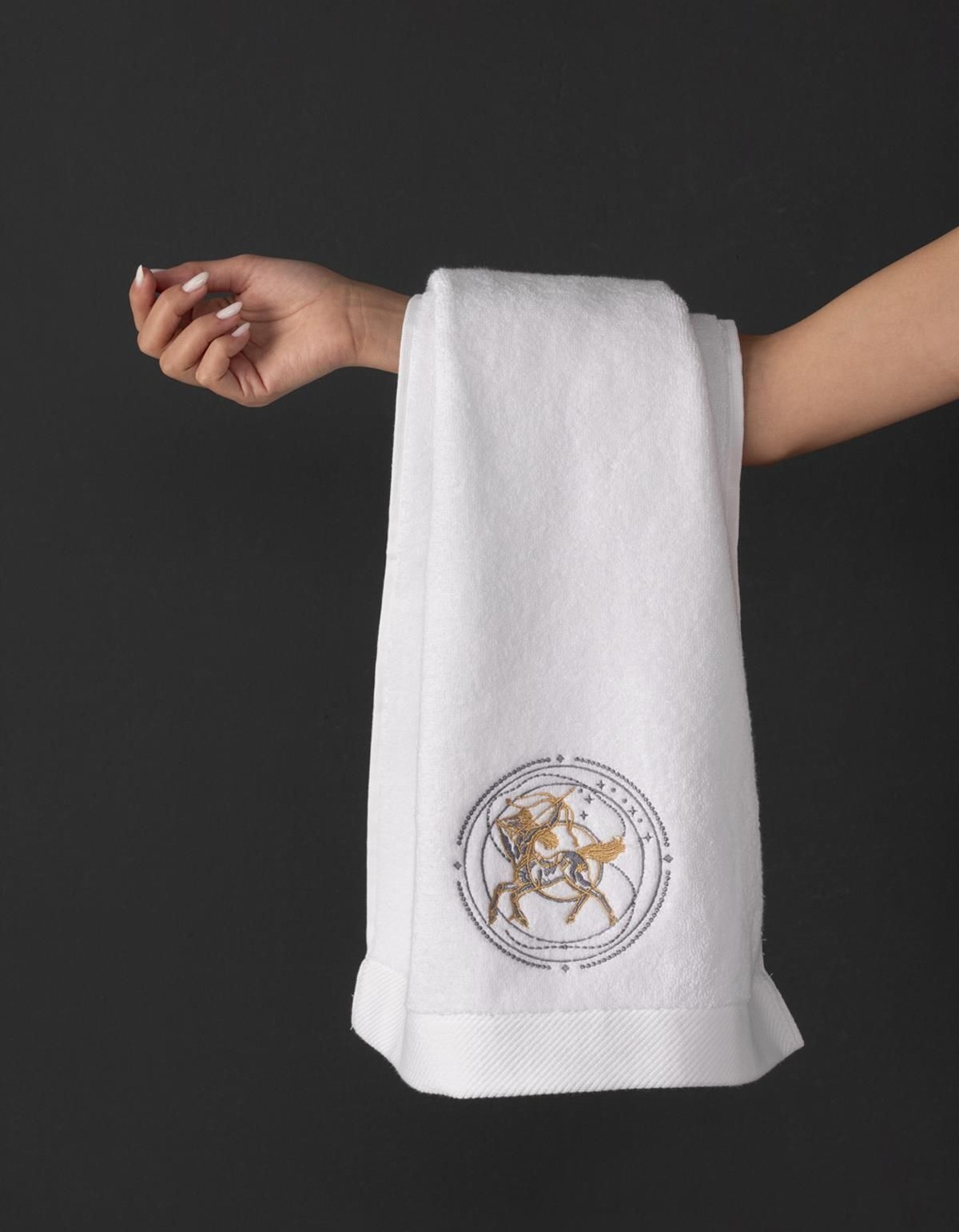 Varol Lüks Microcotton Burç Nakışlı Havlu Seti – Yumuşak & Dayanıklı Varol Lüks Microcotton Burç Nakışlı Havlu Seti – Yumuşak & Dayanıklı