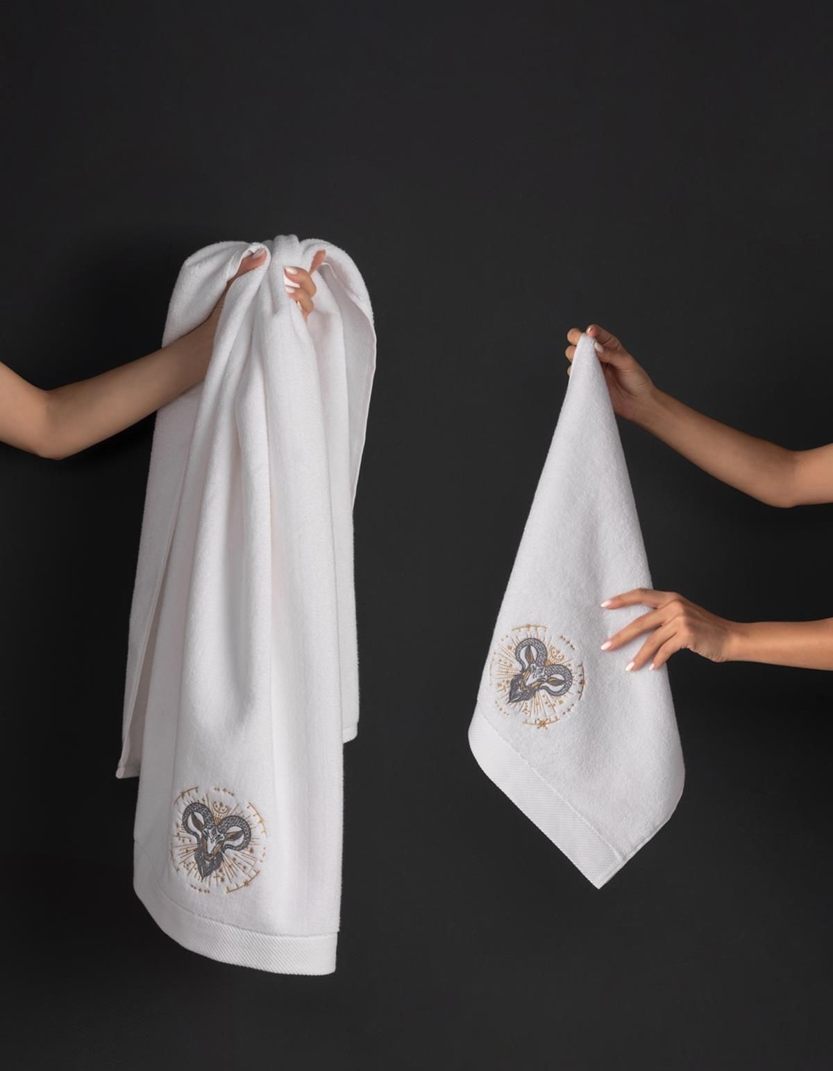 Varol Lüks Microcotton Burç Nakışlı Havlu Seti – Yumuşak & Dayanıklı Varol Lüks Microcotton Burç Nakışlı Havlu Seti – Yumuşak & Dayanıklı