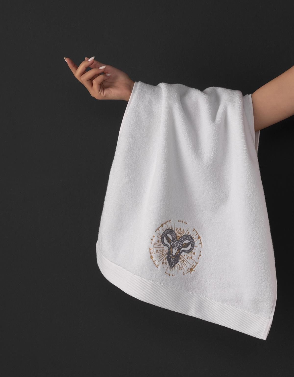 Varol Lüks Microcotton Burç Nakışlı Havlu Seti – Yumuşak & Dayanıklı Varol Lüks Microcotton Burç Nakışlı Havlu Seti – Yumuşak & Dayanıklı