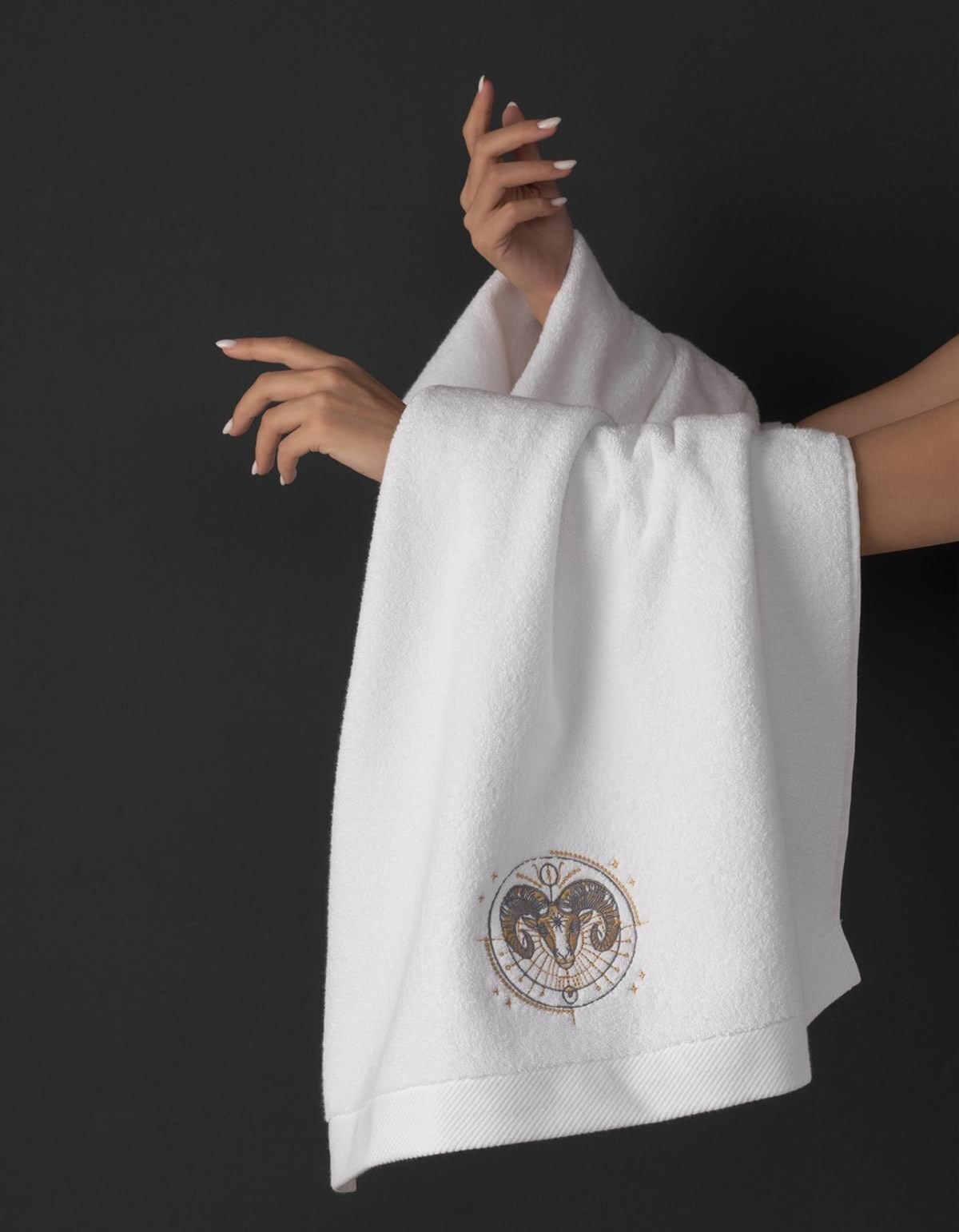 Varol Lüks Microcotton Burç Nakışlı Havlu Seti – Yumuşak & Dayanıklı Varol Lüks Microcotton Burç Nakışlı Havlu Seti – Yumuşak & Dayanıklı