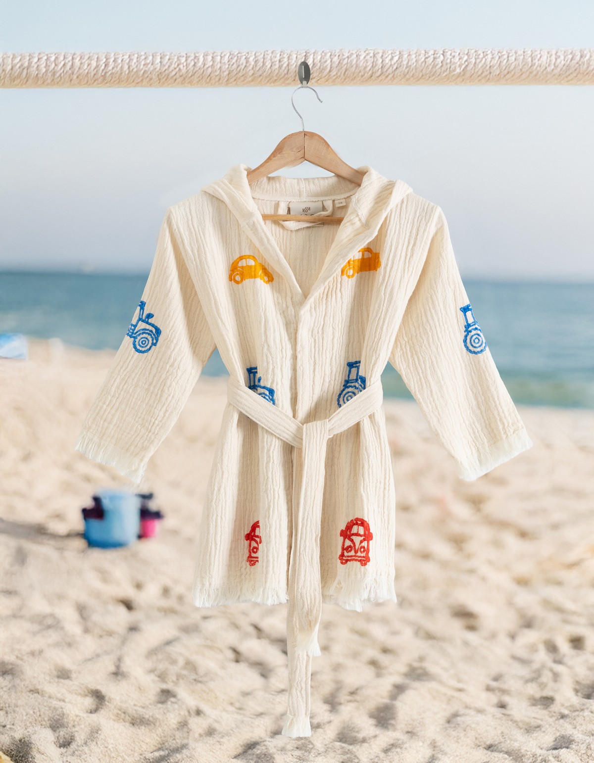 Varol %100 Organik, El İşçiliği Taş Baskı Çocuk Bornozu - Trafik Varol %100 Organik, El İşçiliği Taş Baskı Çocuk Bornozu - Trafik