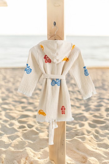 Varol %100 Organik, El İşçiliği Taş Baskı Çocuk Bornozu - Trafik Varol %100 Organik, El İşçiliği Taş Baskı Çocuk Bornozu - Trafik