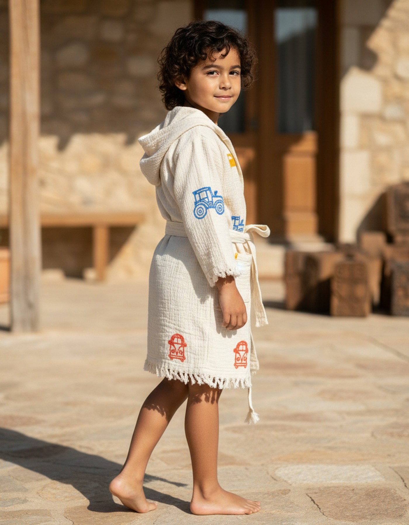 Varol %100 Organik, El İşçiliği Taş Baskı Çocuk Bornozu - Trafik Varol %100 Organik, El İşçiliği Taş Baskı Çocuk Bornozu - Trafik