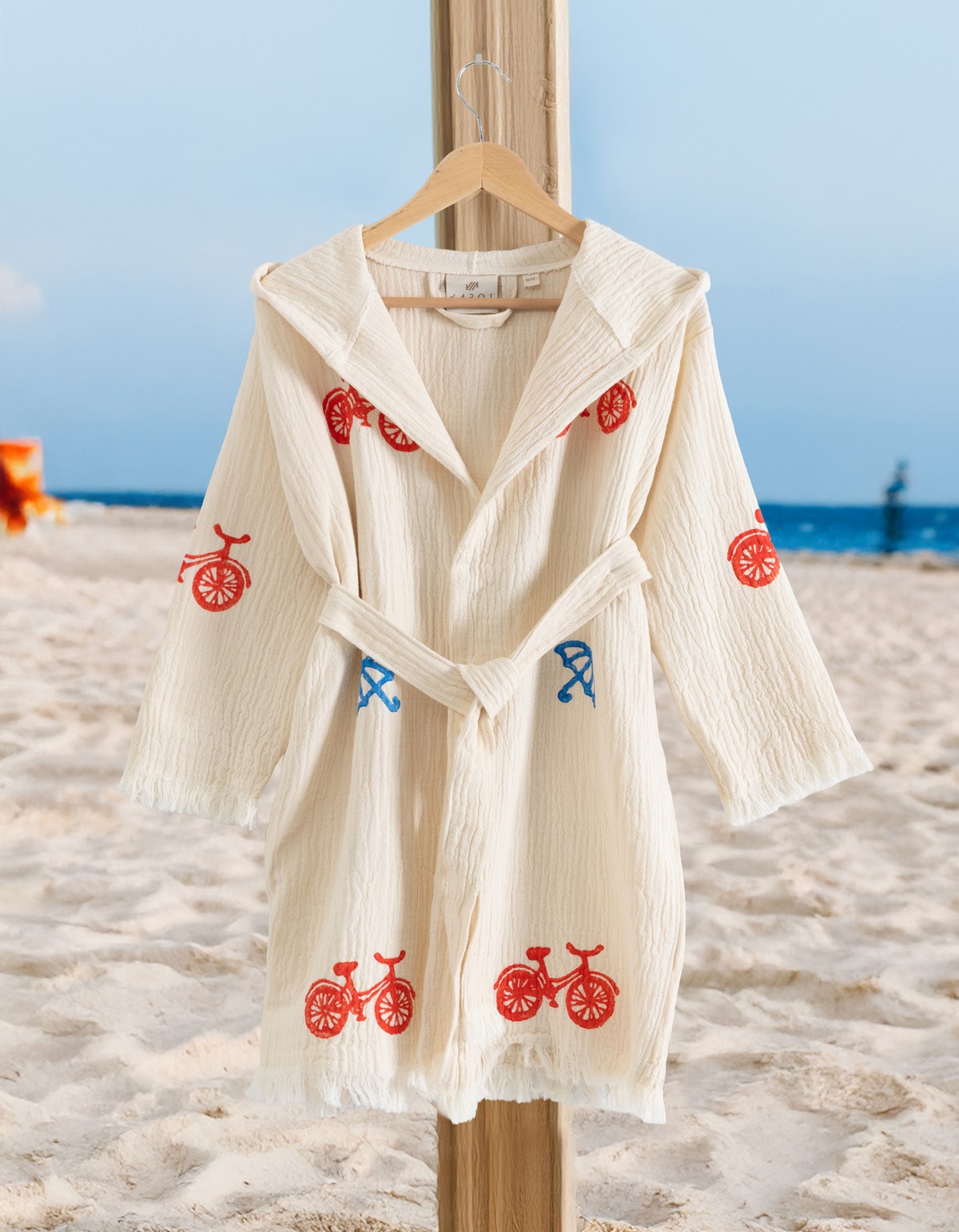 Varol %100 Organik, El İşçiliği Taş Baskı Garson Boy Bornozu - Bisiklet Varol %100 Organik, El İşçiliği Taş Baskı Garson Boy Bornozu - Bisiklet