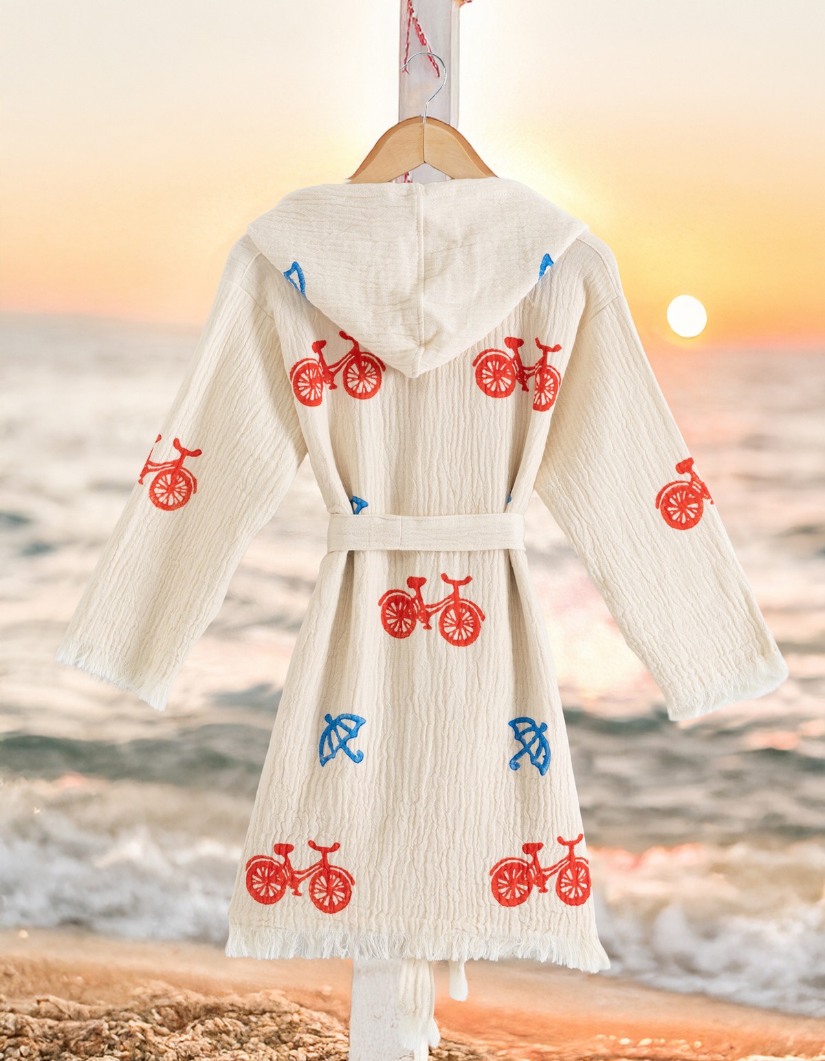 Varol %100 Organik, El İşçiliği Taş Baskı Garson Boy Bornozu - Bisiklet Varol %100 Organik, El İşçiliği Taş Baskı Garson Boy Bornozu - Bisiklet