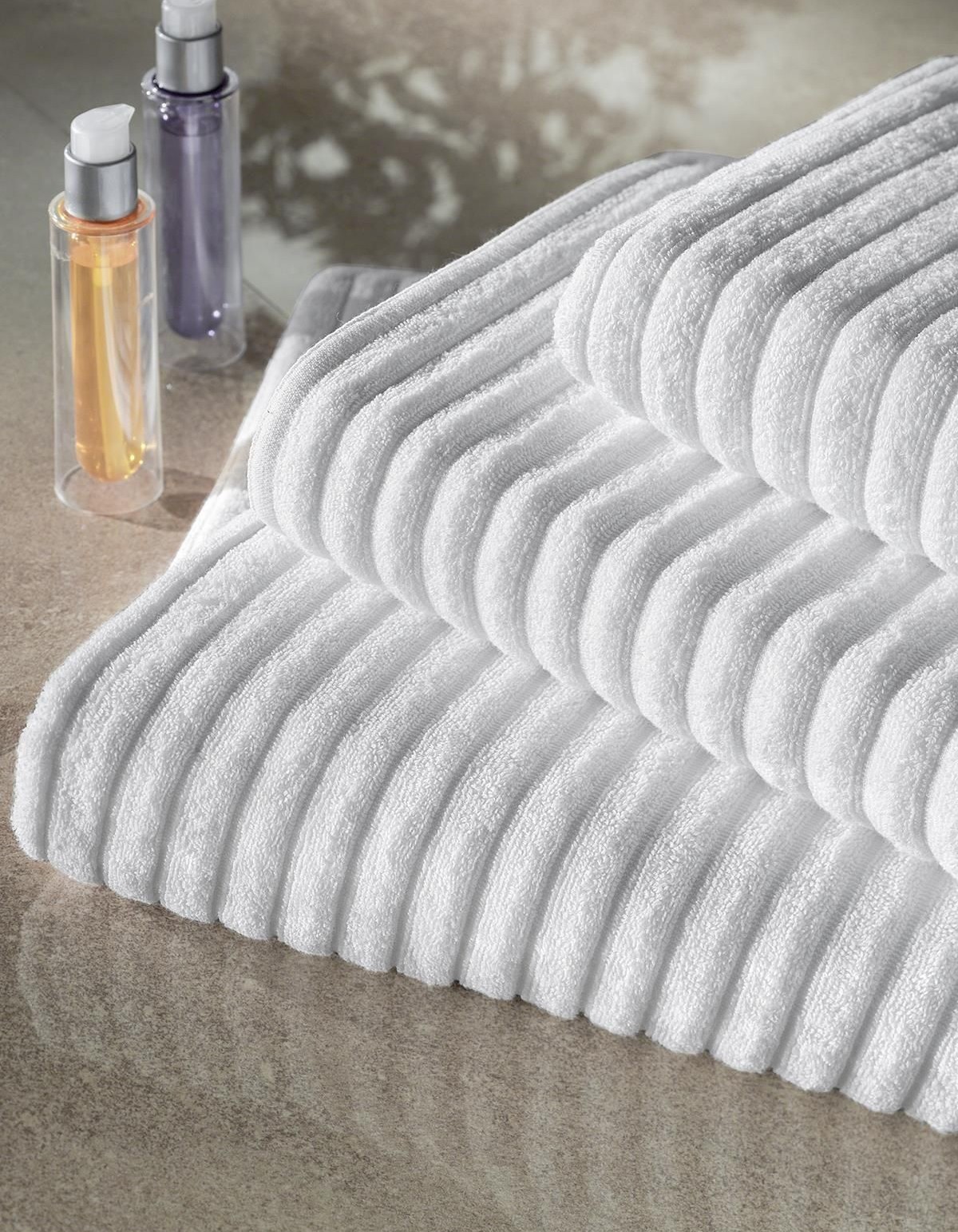 Varol 2 Adet Mitis Serisi Otel Banyo Havlusu 70x140 500gr Beyaz Varol 2 Adet Mitis Serisi Otel Banyo Havlusu 70x140 500gr Beyaz