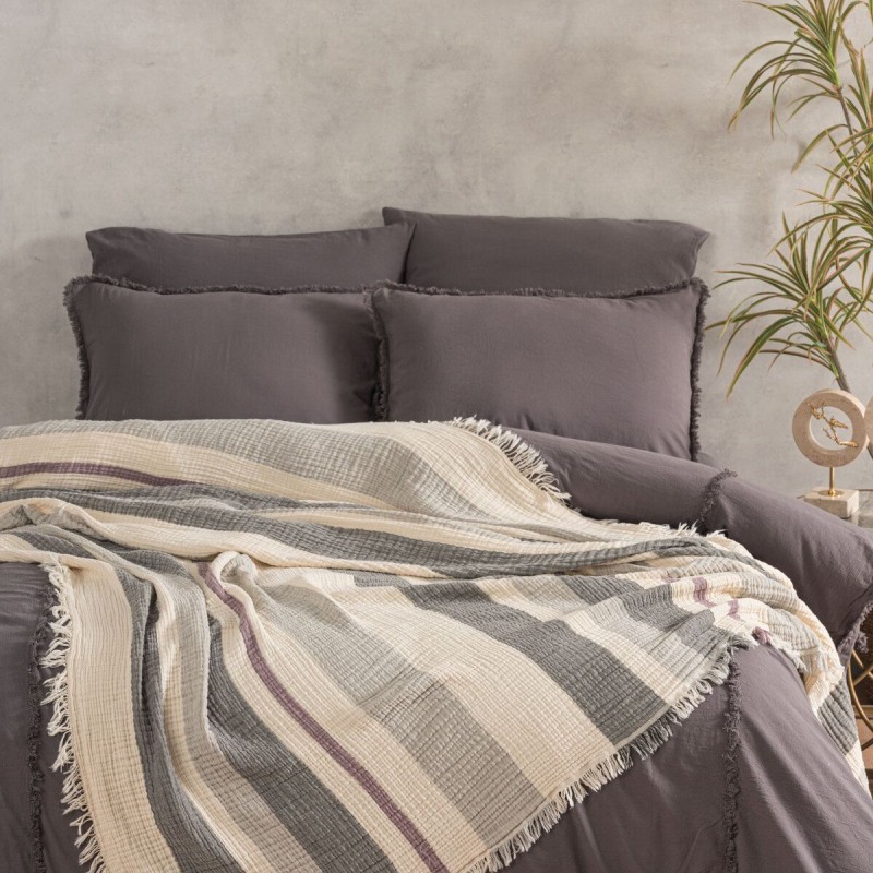 Varol 4 Katlı %100 Pamuk Müslin Pike & Yatak Örtüsü – 230x250 cm Varol 4 Katlı %100 Pamuk Müslin Pike & Yatak Örtüsü – 230x250 cm