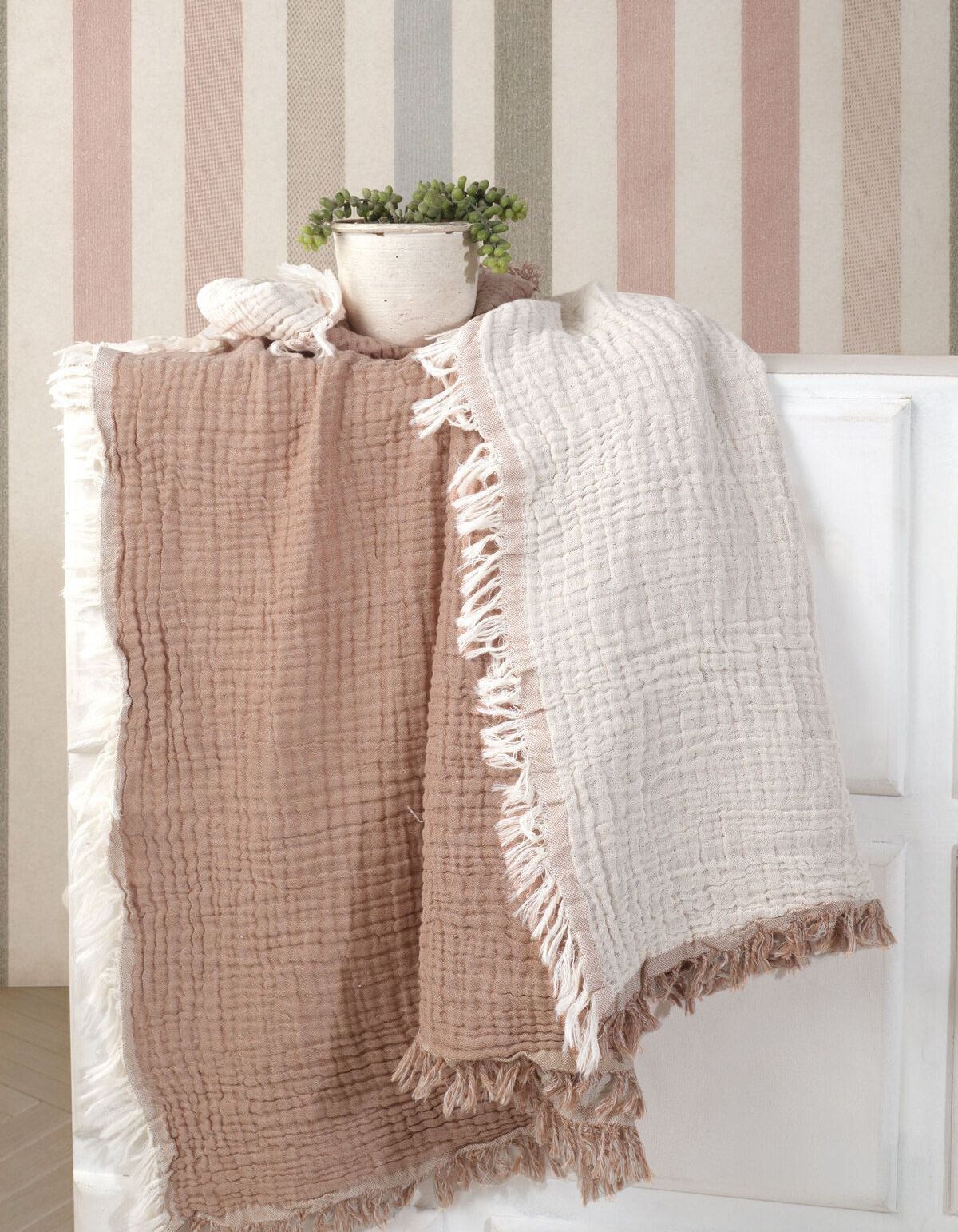 Varol 5 Katlı %100 Pamuk Müslin Bebek Battaniyesi Varol 5 Katlı %100 Pamuk Müslin Bebek Battaniyesi