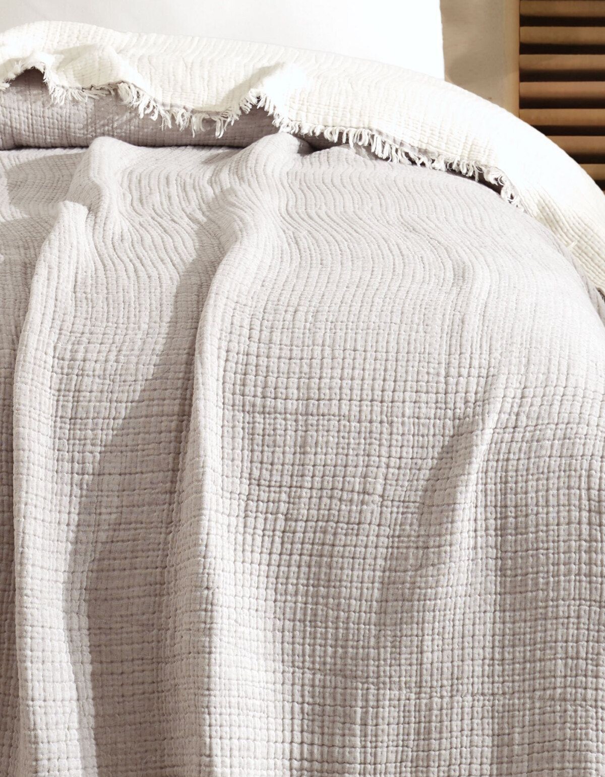 Varol 5 Katlı Çift Kişilik %100 Pamuk Müslin Yatak Örtüsü – 230x240 cm