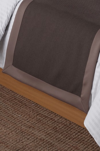 Varol 70x250 Yatak Şalı (Runner) ve 2 Adet 45x45 Kırlent Seti – Otel Konsept Lüx Dekoratif Set - STANDART-K.KAHVE-70X250