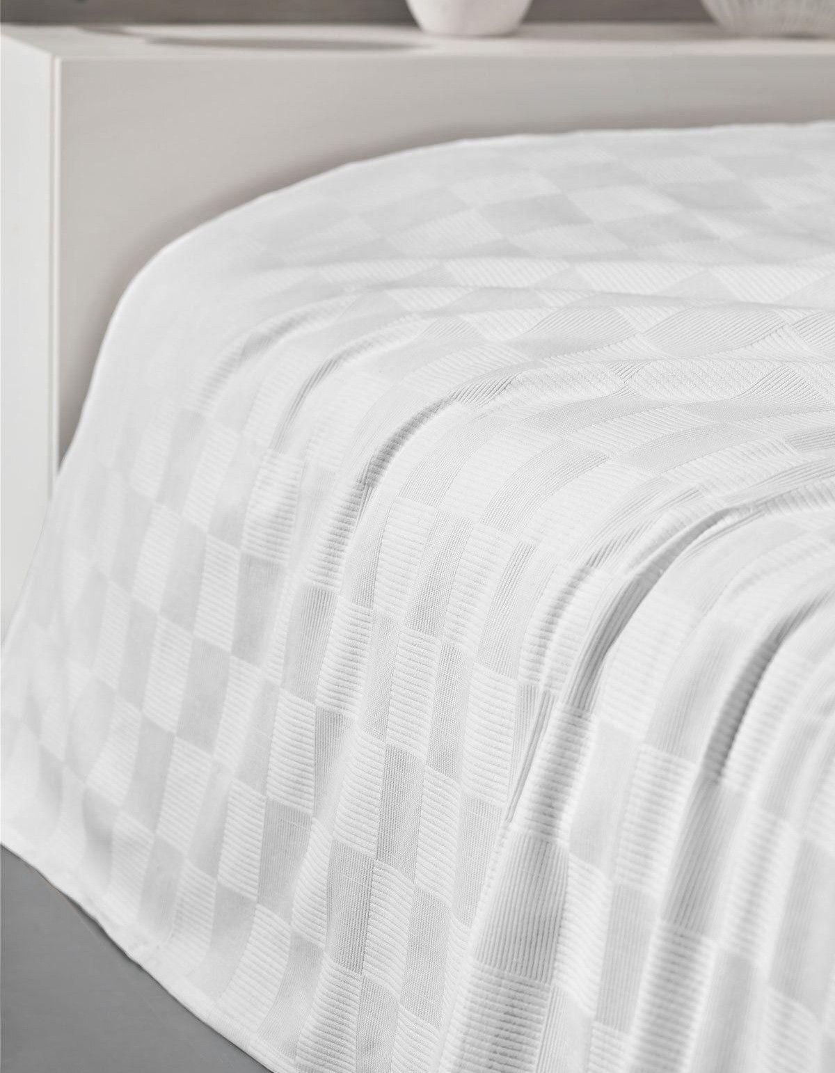 Varol Anemon Serisi Otel Pikesi 160x230