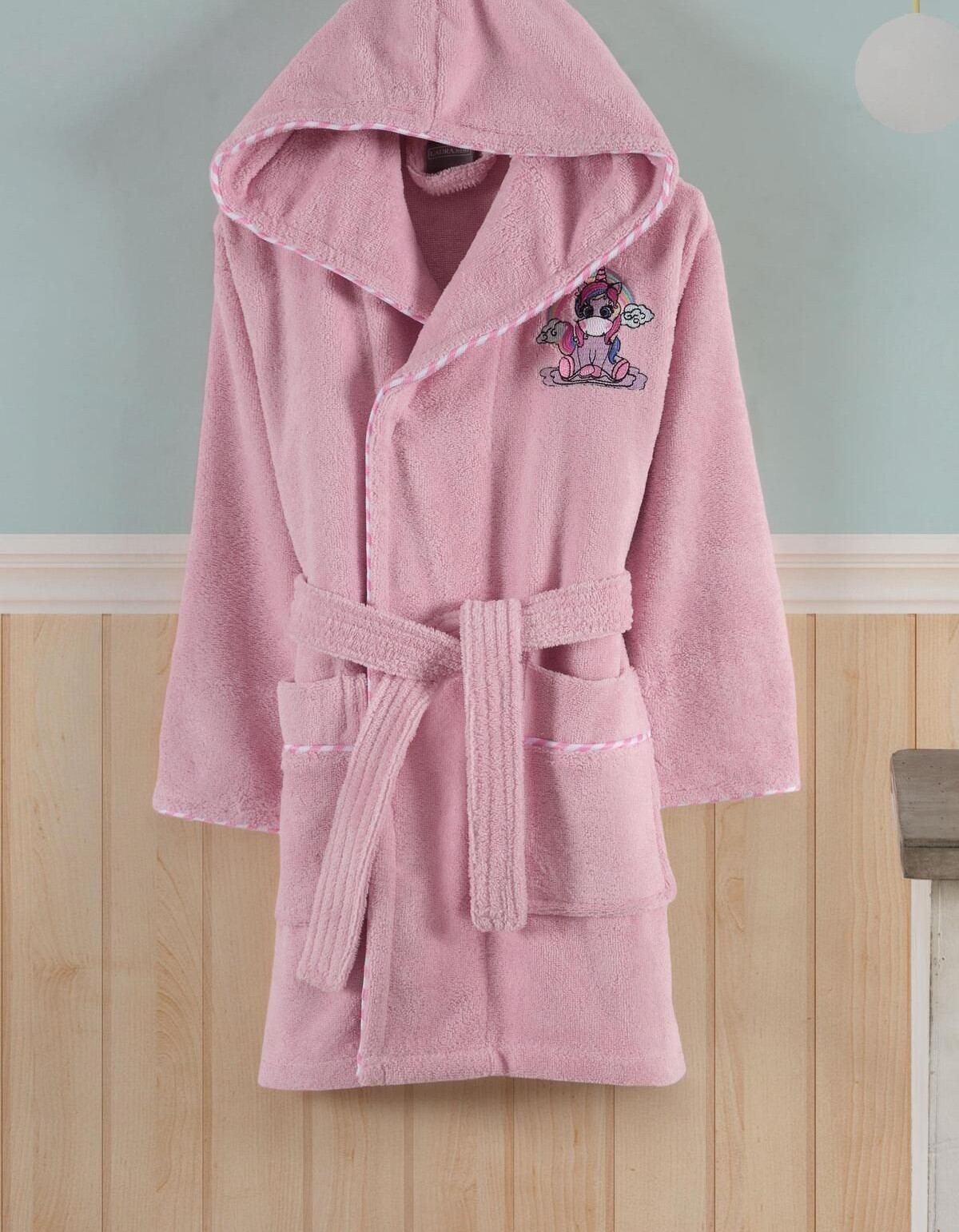 Varol Bambu Nakışlı Çocuk Bornozu - Unicorn Varol Bambu Nakışlı Çocuk Bornozu - Unicorn