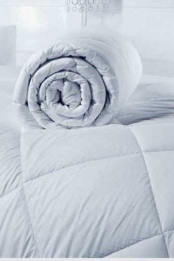 Varol Bir Alana Bir Bedava Çift Kişilik Yorgan