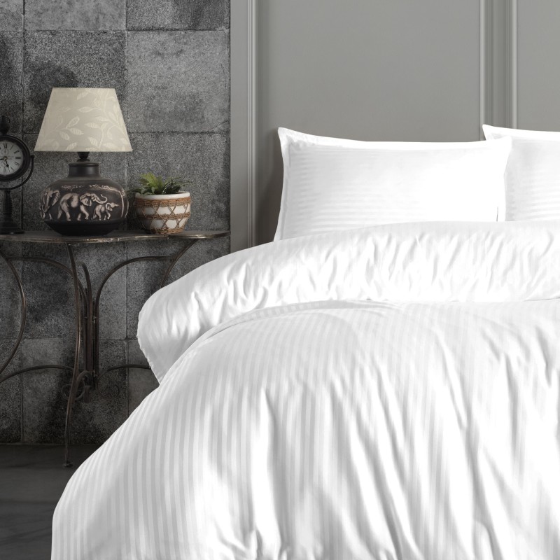 Varol Çift Kişilik Saten Çizgili Nevresim Takımı – Lastikli Çarşaf, Parlak ve Yumuşak Kumaş