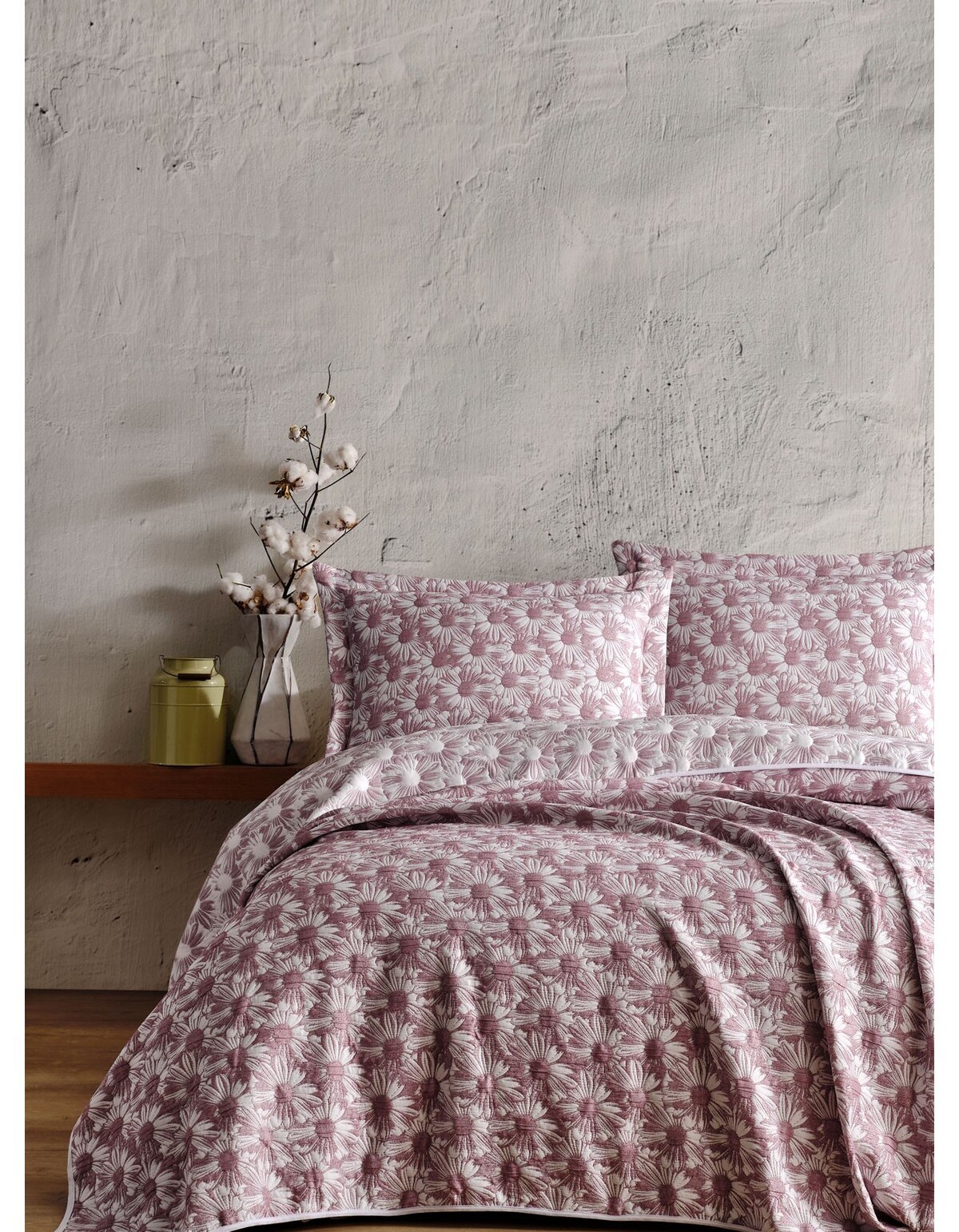 Varol Daisy Çift Kişilik Yatak Örtüsü Varol Daisy Çift Kişilik Yatak Örtüsü