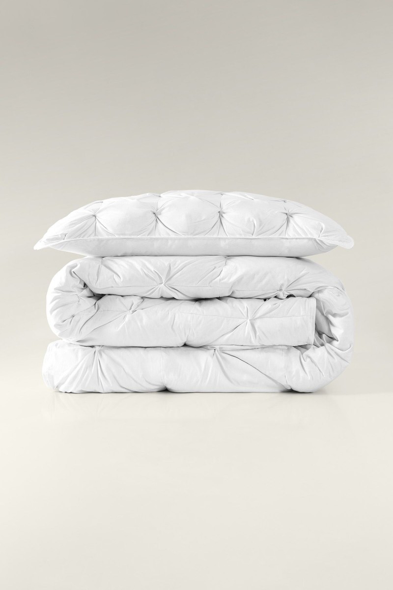 Varol El Yapımı Queen Kaz Tüyü Yastık %90 Gıdık / %10 Sırt 50x70 cm doku detayı