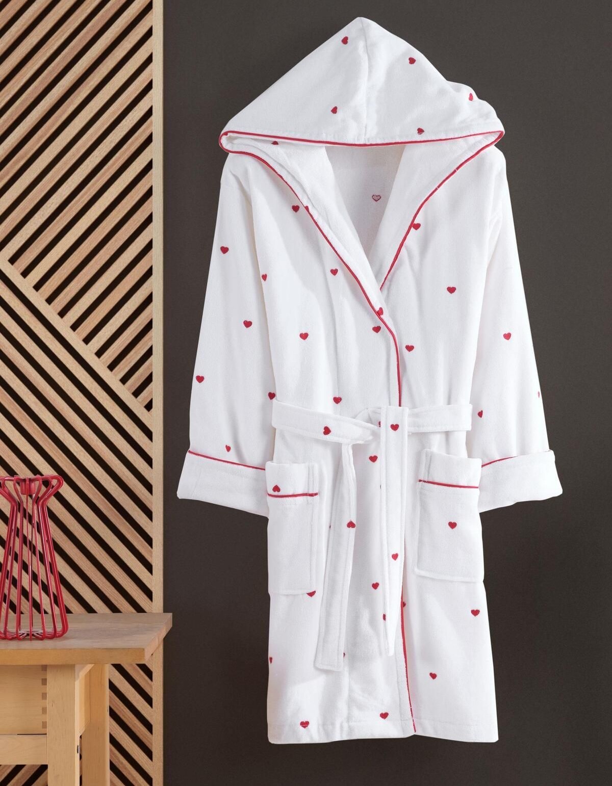 Varol Kalpli Nakışlı %100 Pamuk Love Serisi Bornoz