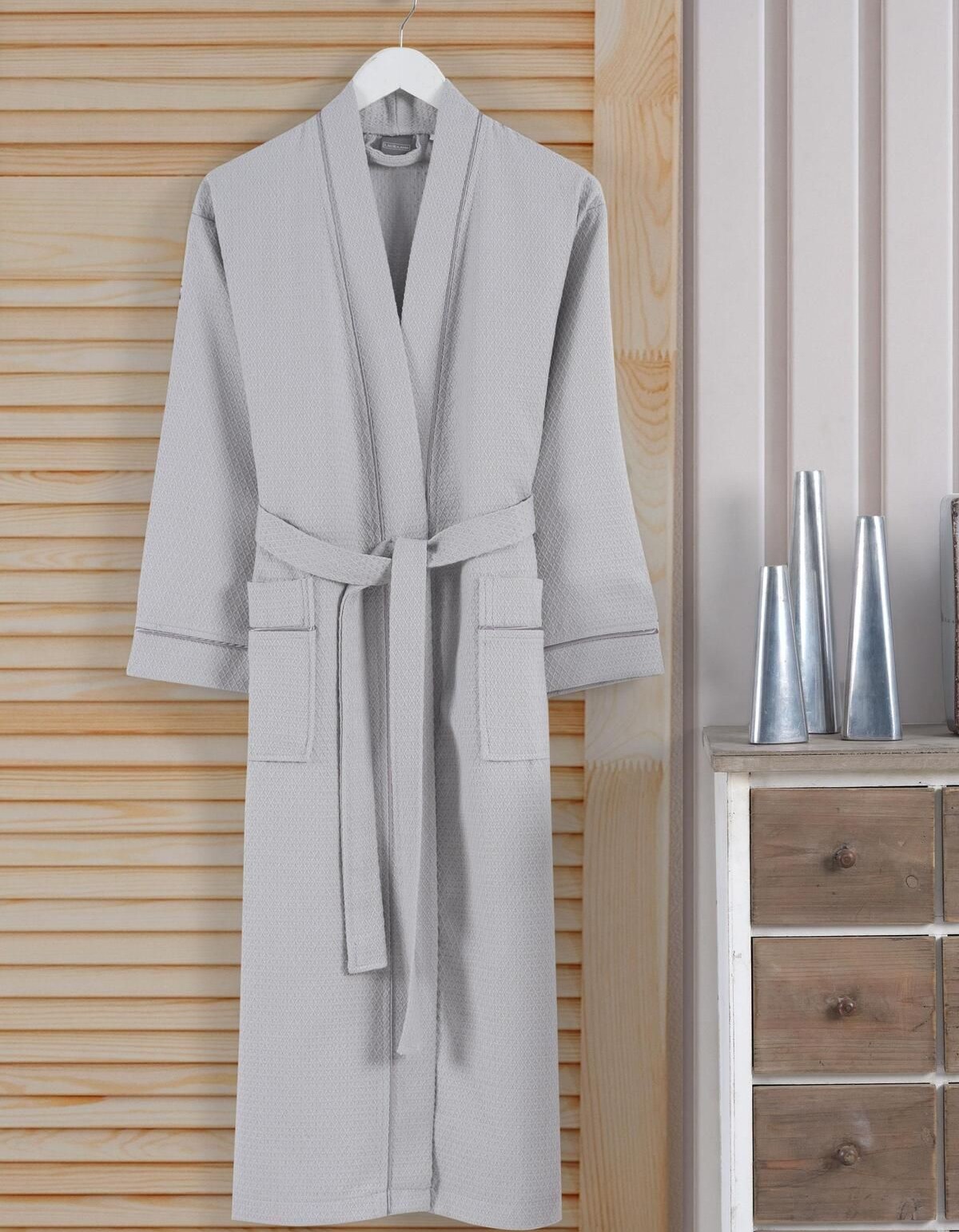 Varol Kaos Serisi Şal Yaka Pike Bornoz Sabahlık Varol Kaos Serisi Şal Yaka Pike Bornoz Sabahlık