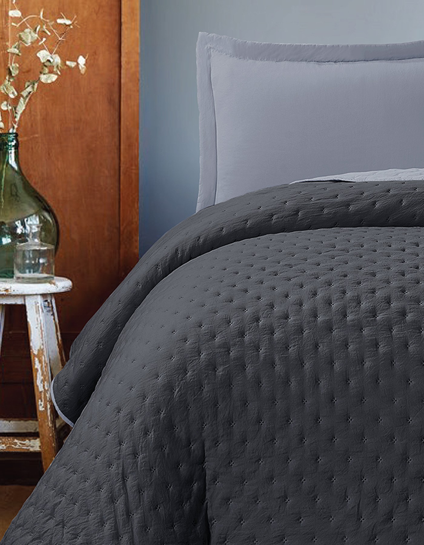 Varol Kapitoneli Çift Taraflı Yatak Örtüsü – 240x260 cm Antrasit