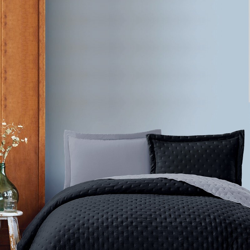 Varol Kapitoneli Çift Taraflı Yatak Örtüsü – 240x260 cm Siyah Varol Kapitoneli Çift Taraflı Yatak Örtüsü – 240x260 cm Siyah