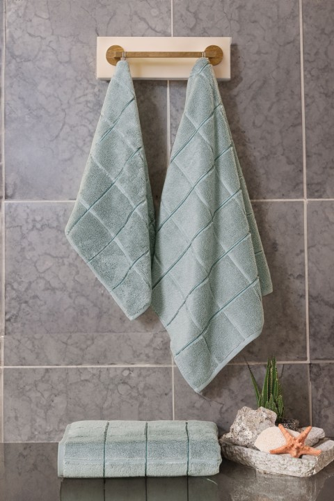 Varol Kare Micro Cotton El Havlusu 50x90cm YEŞİL