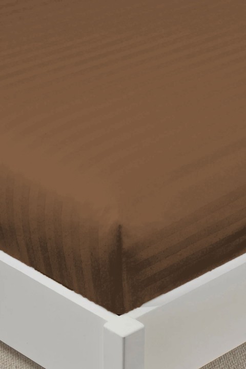 Varol %100 Pamuk Saten Stripe Battal Boy (King Size) Lastikli Çarşaf Takımı – 30 cm – 2 Yastık Kılıfı – 180x200 KAHVE