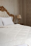 Varol Pure Cotton King Size %100 Pamuk Yorgan (215x235 cm) – Geniş ve Konforlu | Bez Çantalı görseli 5