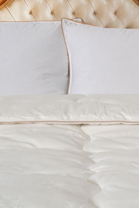 Varol Pure Cotton King Size %100 Pamuk Yorgan (215x235 cm) – Geniş ve Konforlu | Bez Çantalı
