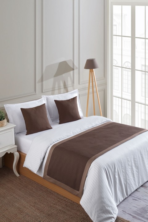 Varol 70x250 Yatak Şalı (Runner) ve 2 Adet 45x45 Kırlent Seti – Otel Konsept Lüx Dekoratif Set KAHVE